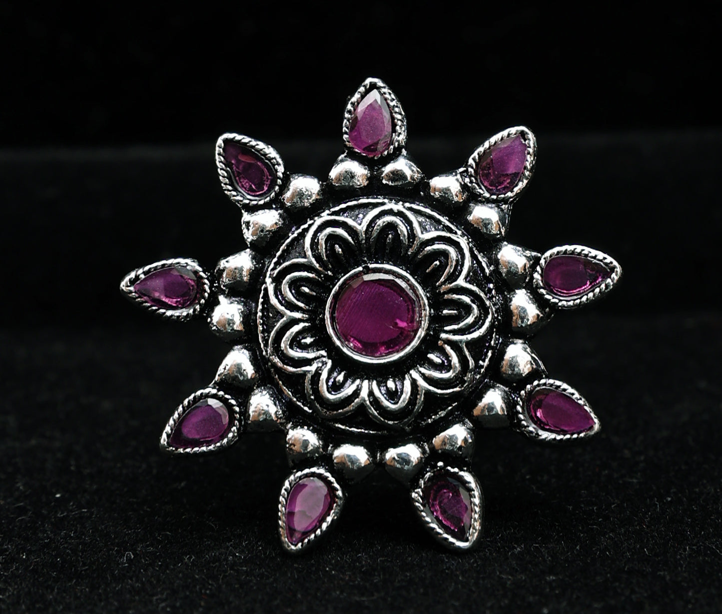 Regal Ageless Sunburst Finger Ring
