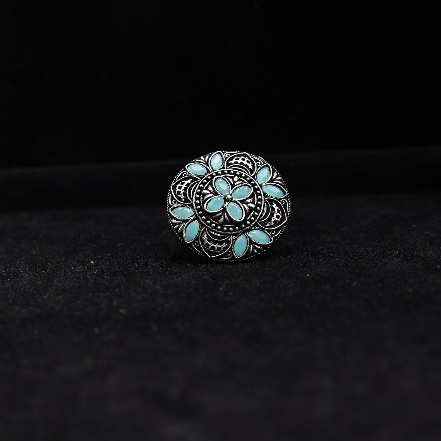 Mesmerizing Blossom Blue Gemstone Finger Ring