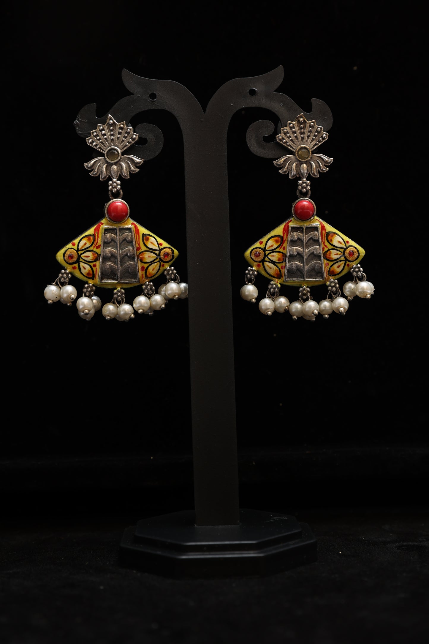 Color Bloom Enamel Pearl Earrings