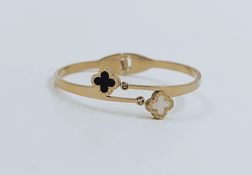 Refined Dual-Toned Clover Gold Bracelet