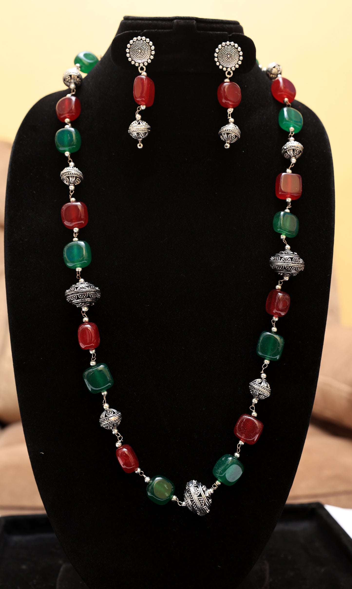 Glistening Multicolored Beaded Necklace Set
