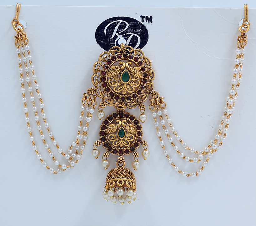 Tantalizing Peacock Hair Chain