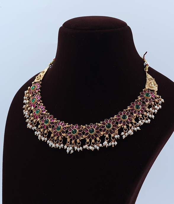 Elegant Ruby Floral Necklace Set