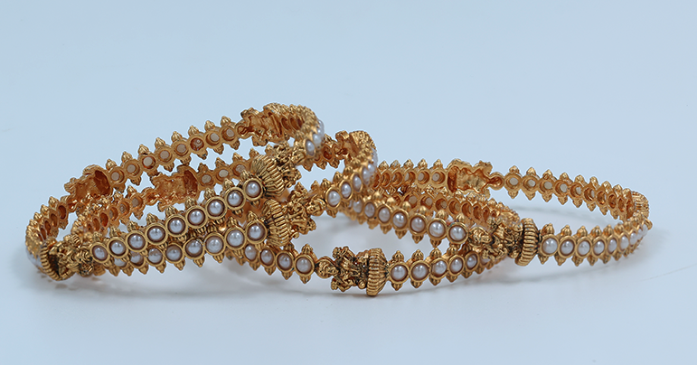 Classic Pearl-Studded Bangles