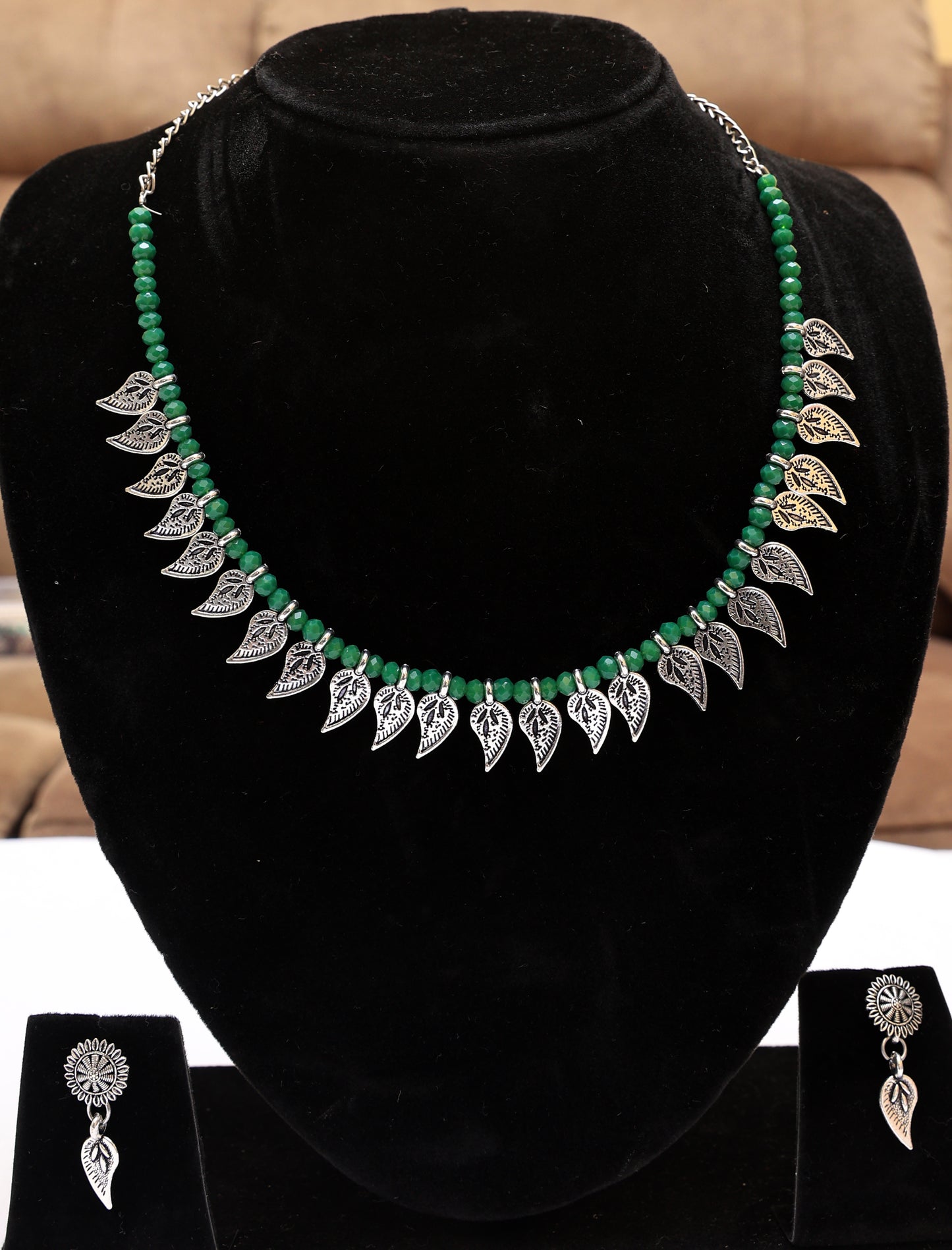 Mystic Green Beaded Leaf Necklace Set