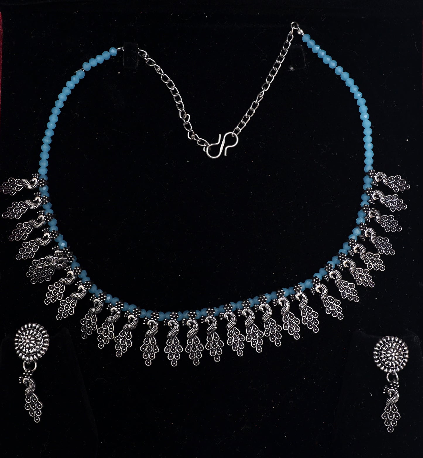 Glowing Turquoise Peacock Motif Necklace Set