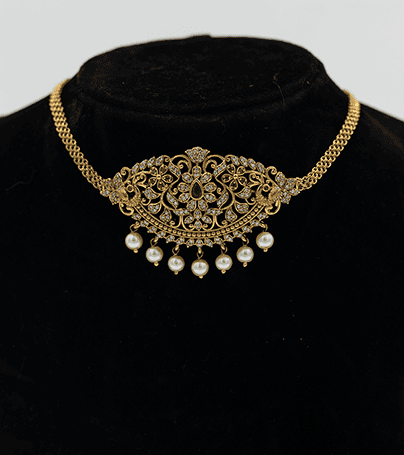 Gold and Pearl Elegance Necklace Set