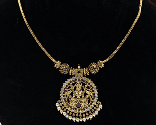 Gold Goddess Necklace Set