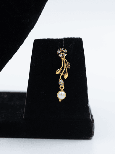 Surreal Gold Leaf Necklace and Earrings Set