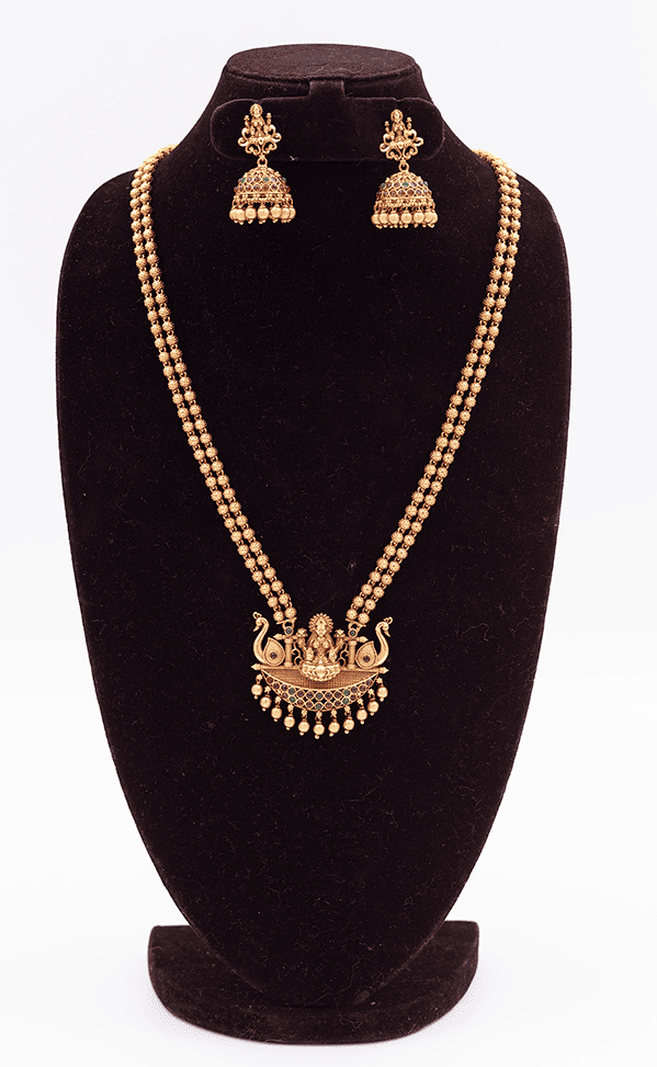 Gold Beaded Pendant Necklace Set