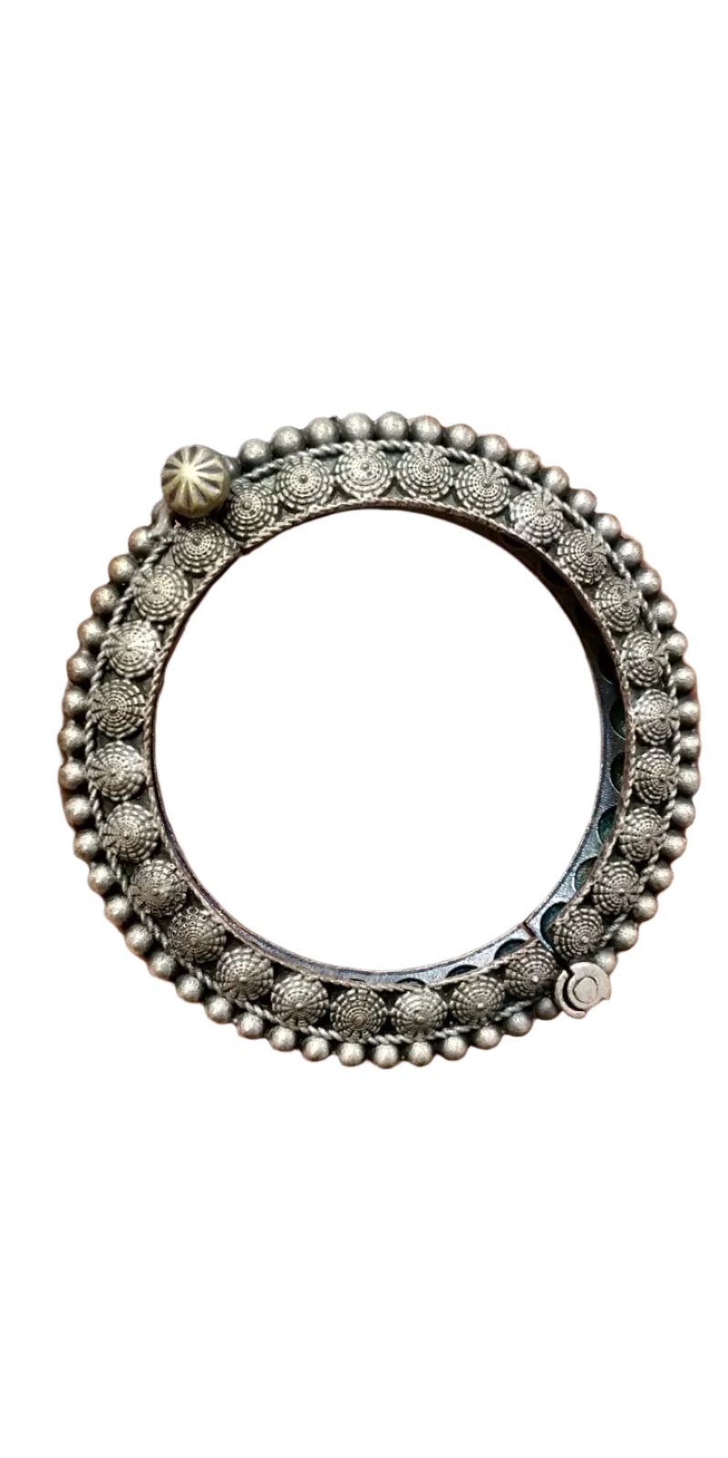 Elegant Ethnic Design Oxidised Bangle
