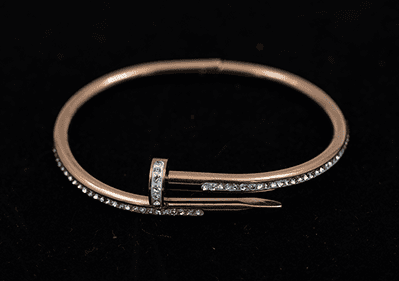 Elegant Nail-Inspired Gold-Toned Bangle Bracelet