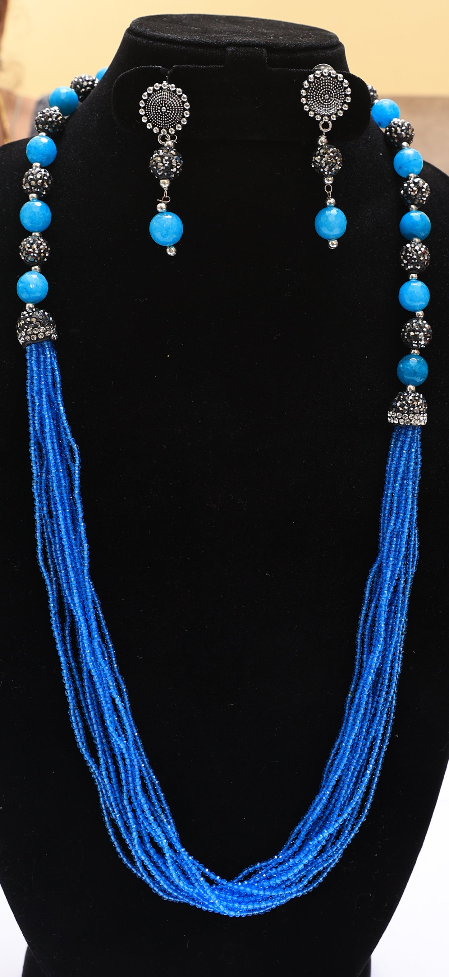 Gorgeous Royal Blue Beaded Necklace Set