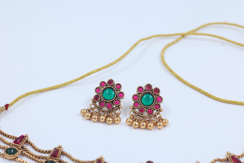 Classic Kemp Stone Layered Necklace Set