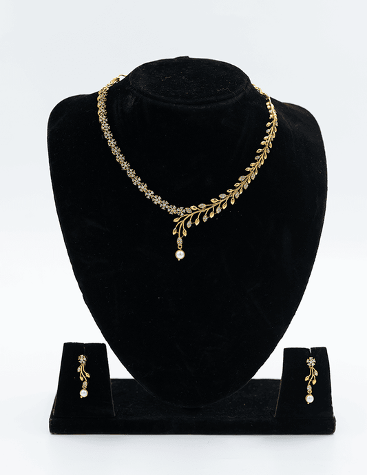 Gold Leaf and Pearl Necklace Set