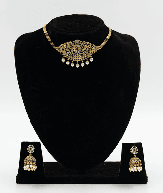 Gold and Pearl Elegance Necklace Set