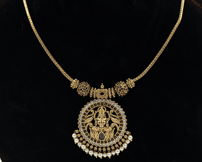 Gold Goddess Necklace Set