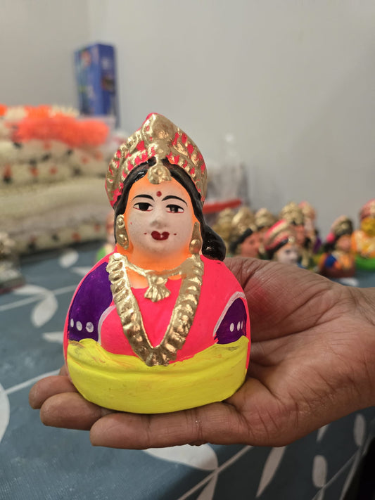 Gowri Idols